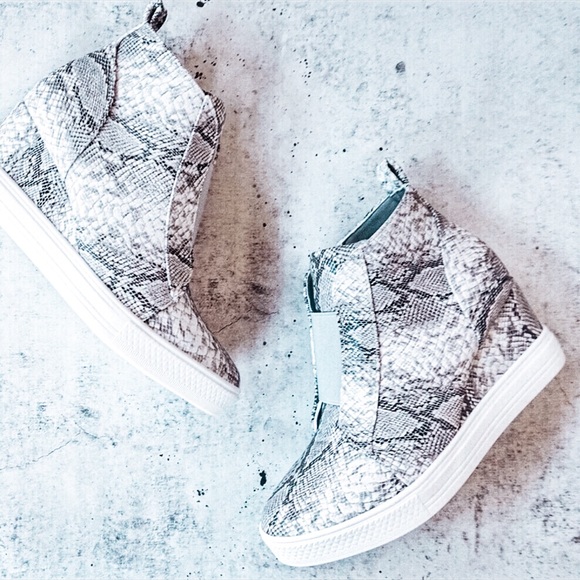 Snake Print Wedge Platform Sneakers - Picture 4 of 8